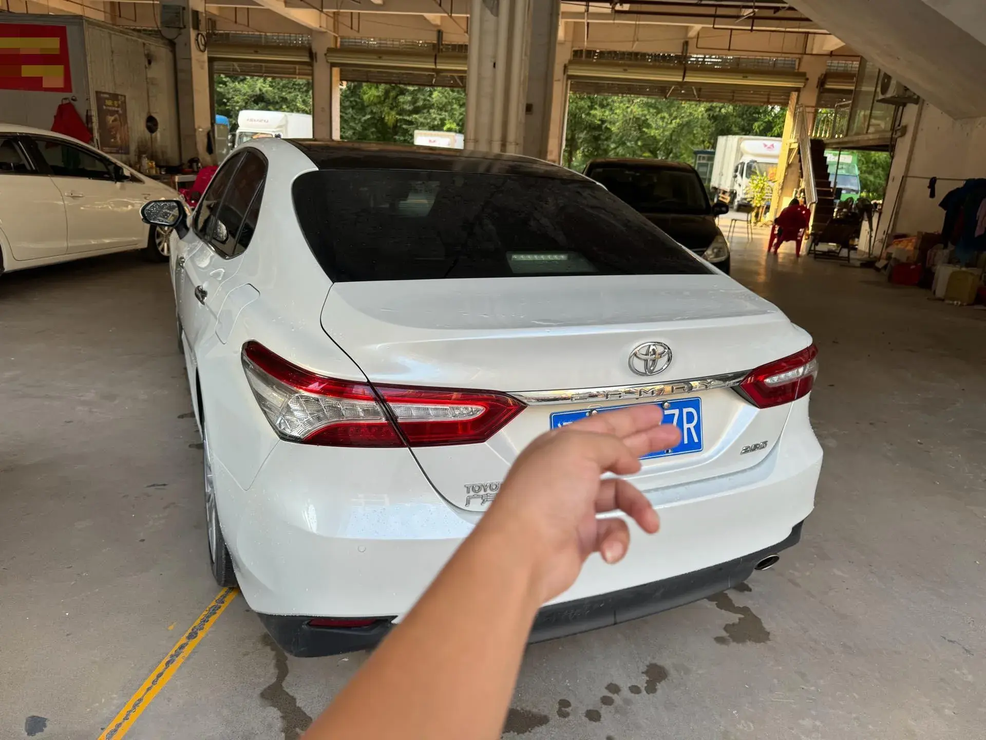 2018 TOYOTA CAMRY thumbnail 4