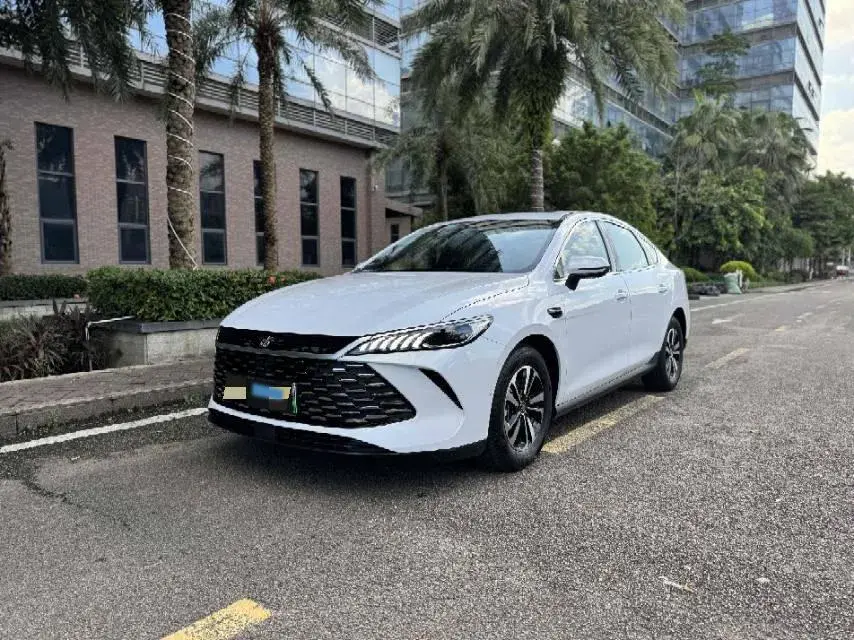 2025 BYD Qin Plus 1.5L 101HP L4 E-CVT PHEV 7.68KWH