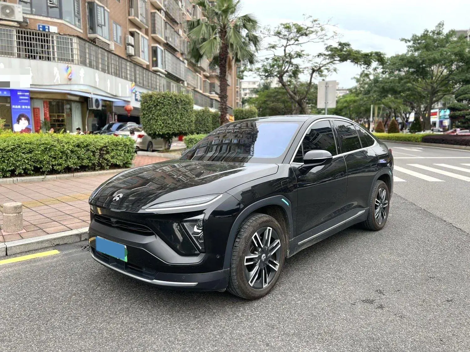 2020 NIO EC6 view 1