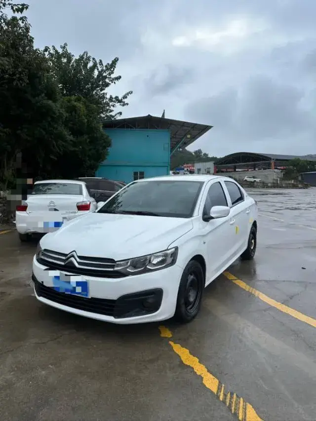 2018 CITROEN ELYSEE view 1