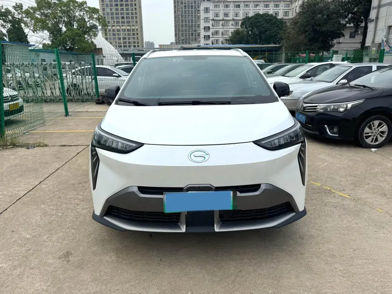 2022 AION Y thumbnail 2