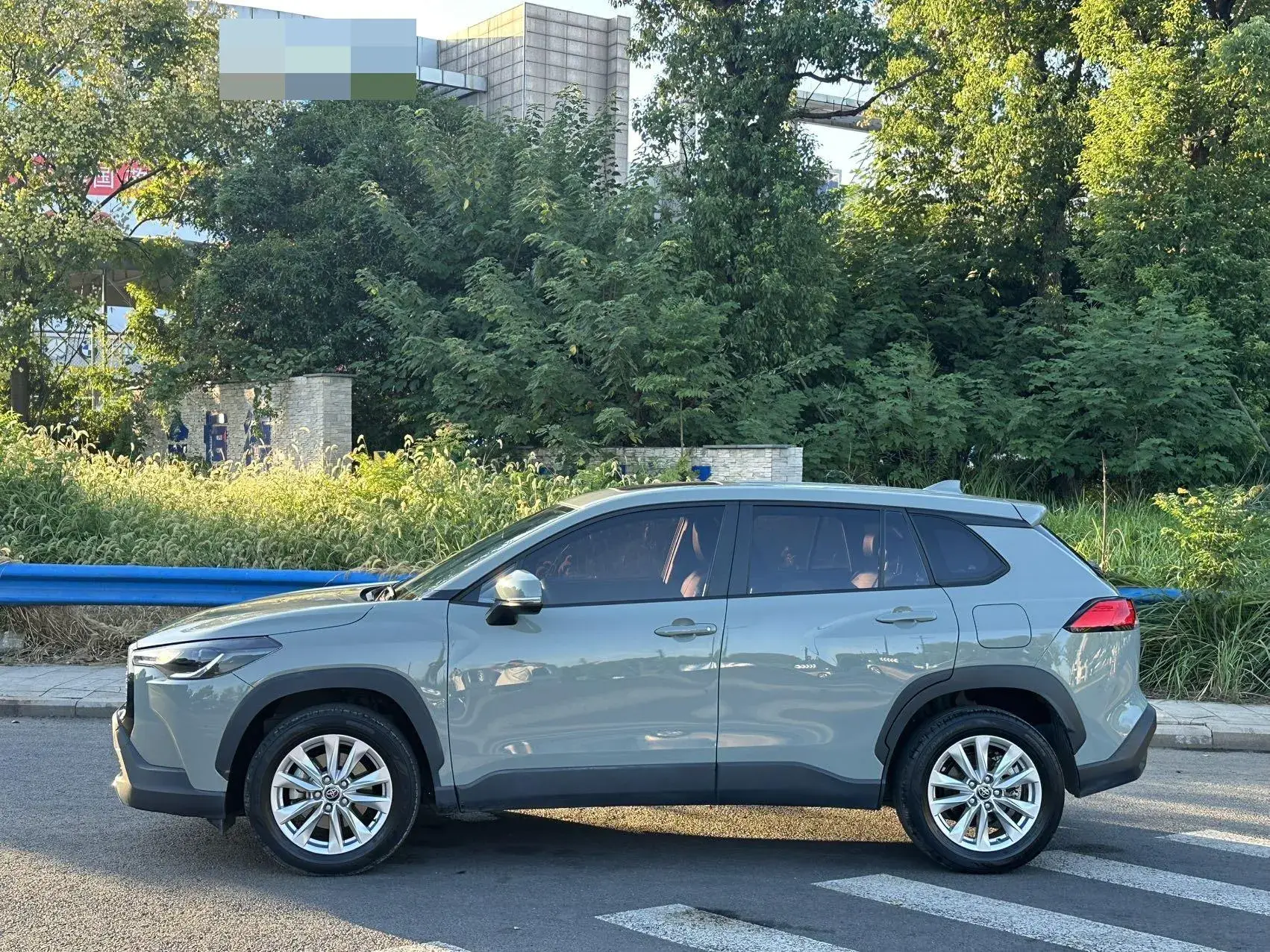 2022 TOYOTA COROLLA thumbnail 3