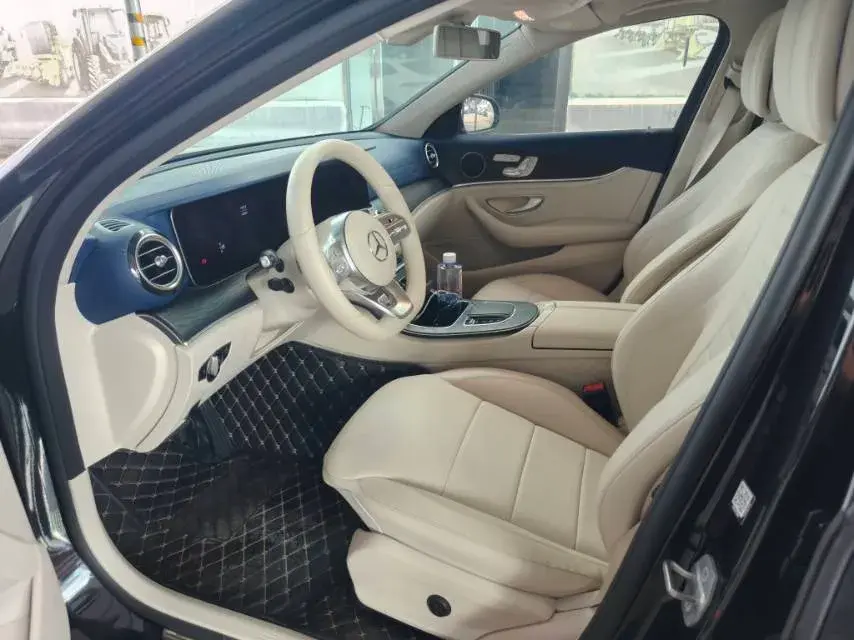 2020 MERCEDES-BENZ E thumbnail 3