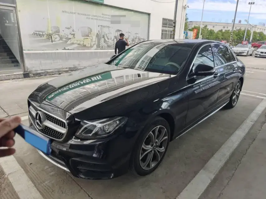2020 MERCEDES-BENZ E view 1