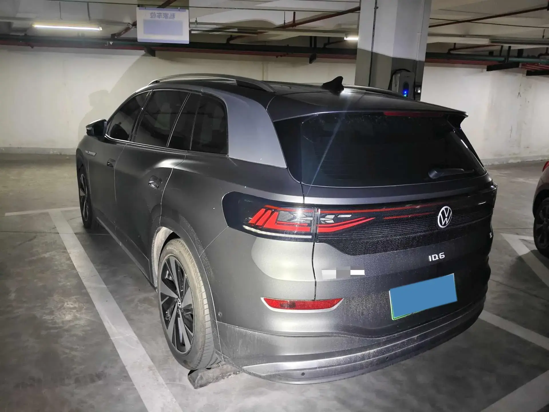 2022 VOLKSWAGEN ID.6 thumbnail 4