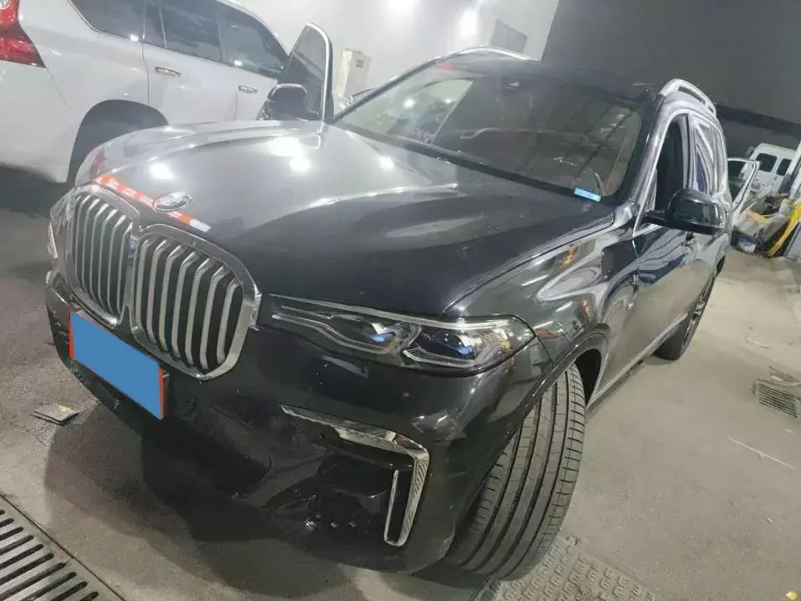 2022 BMW X7 3.0T 340HP L6 8AT