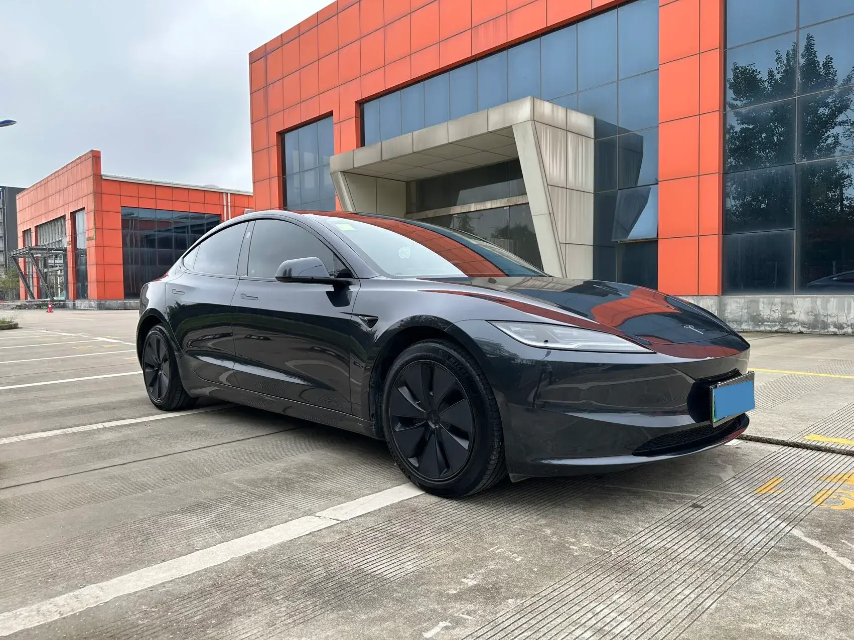 2023 TESLA MODEL thumbnail 3