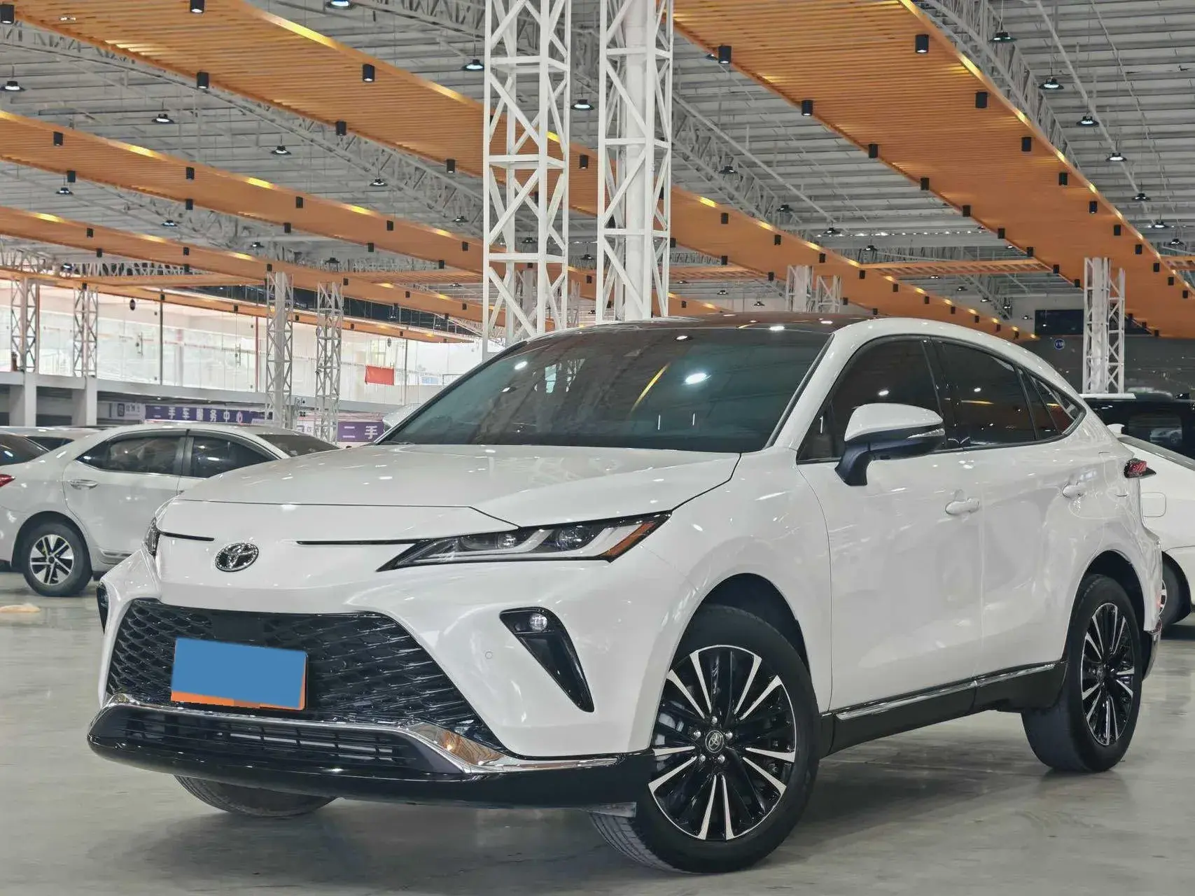 2023 TOYOTA VENZA view 1