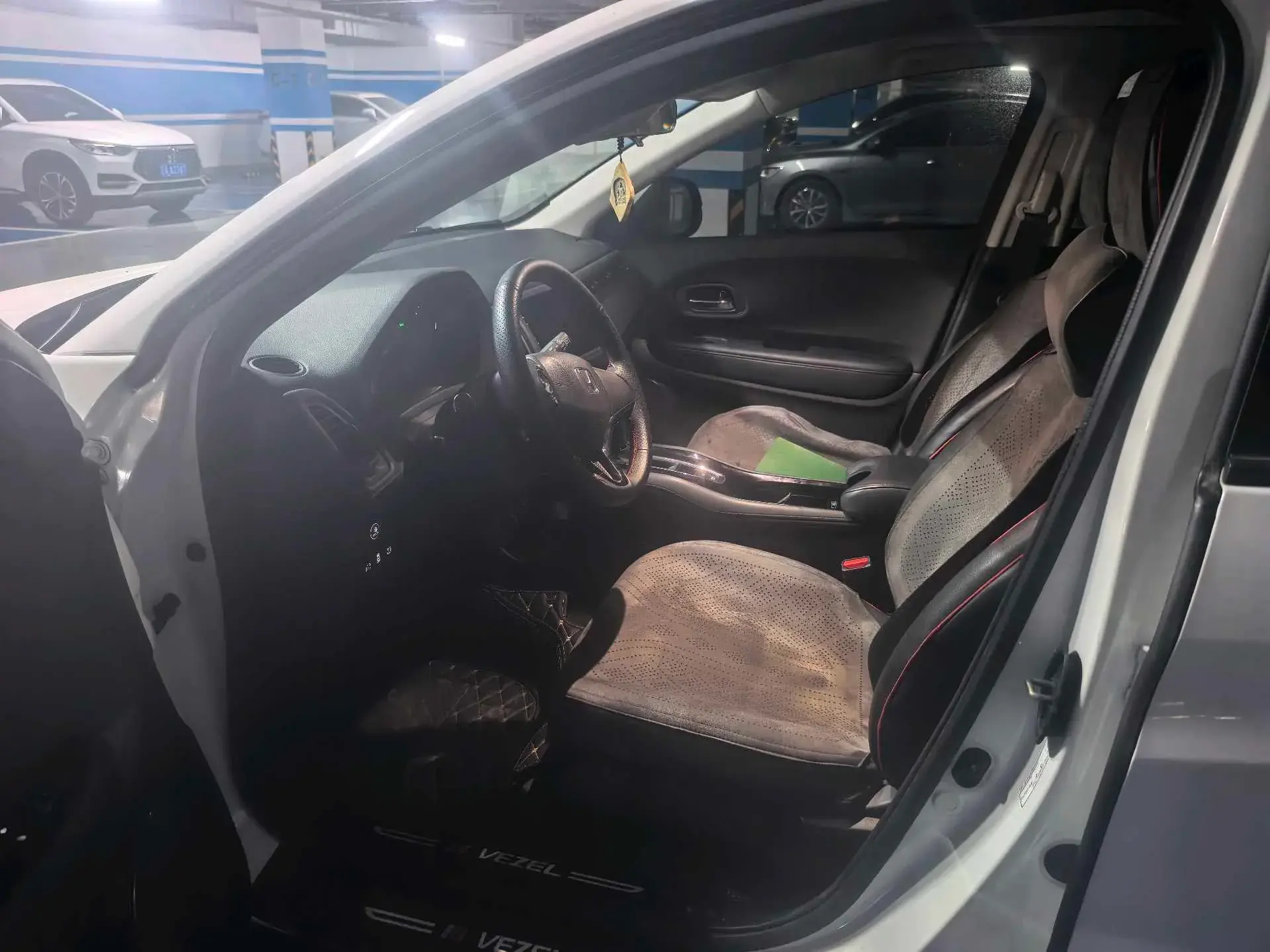 2020 HONDA VEZEL thumbnail 3