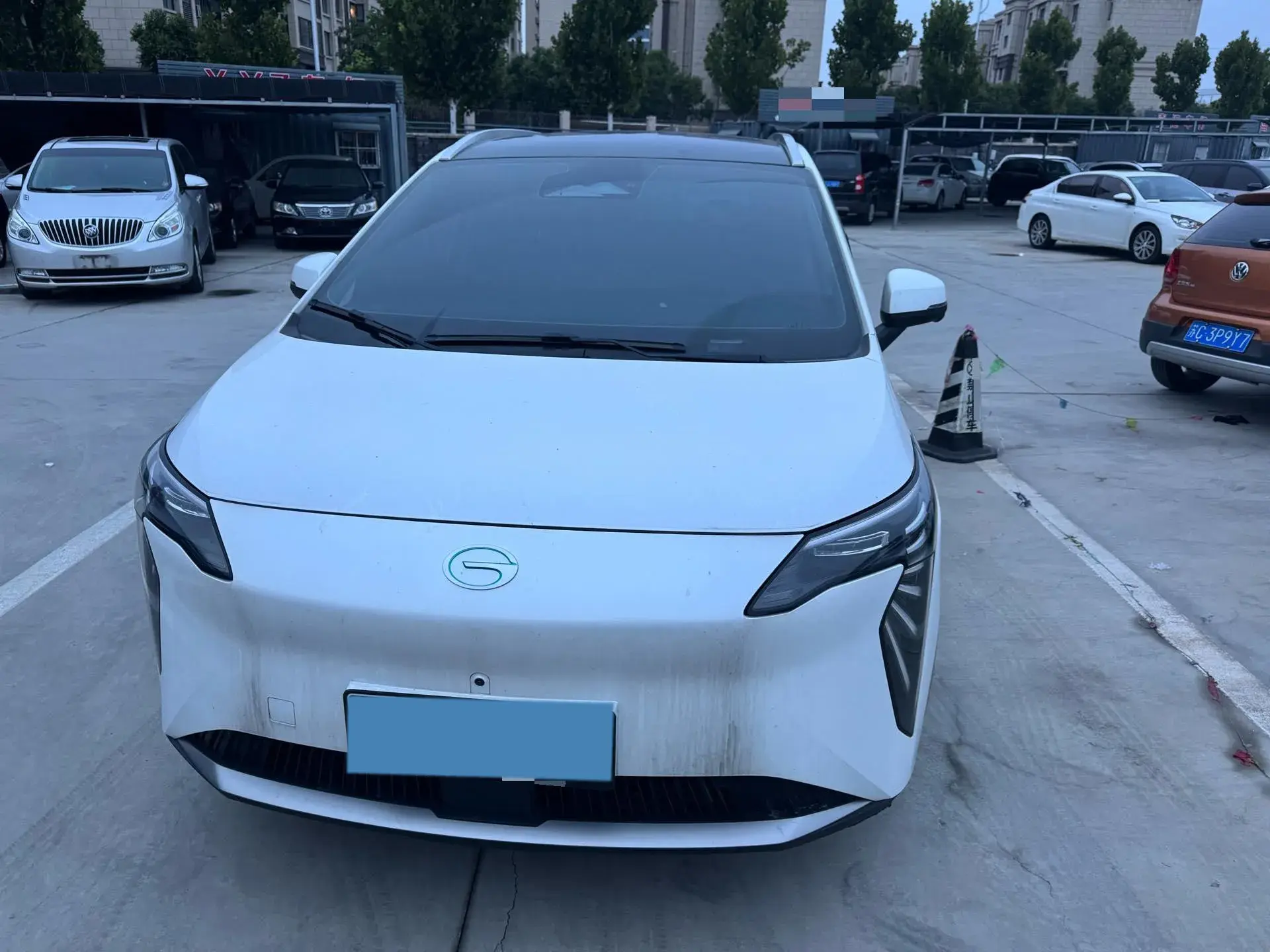 2023 AION Y thumbnail 2