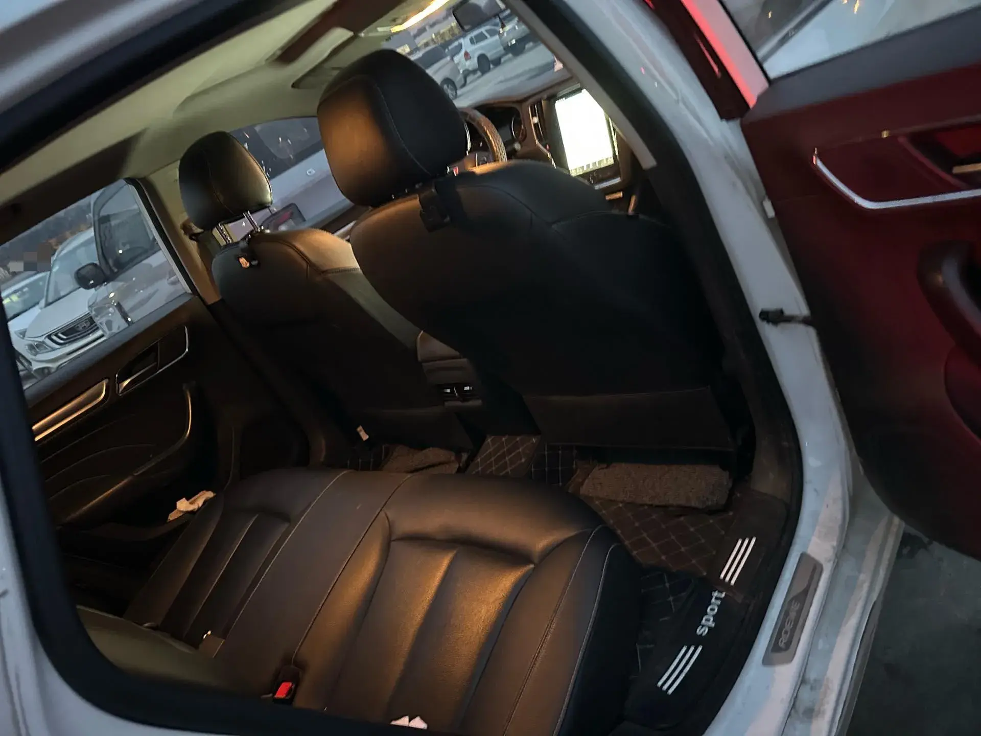 2018 ROEWE I6 thumbnail 4