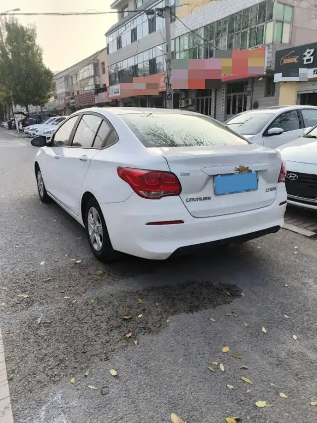 2019 CHEVROLET CAVALIER thumbnail 3