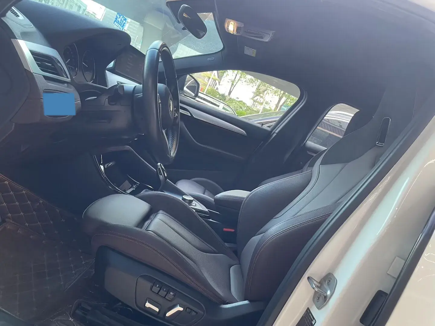 2021 BMW X2 thumbnail 3