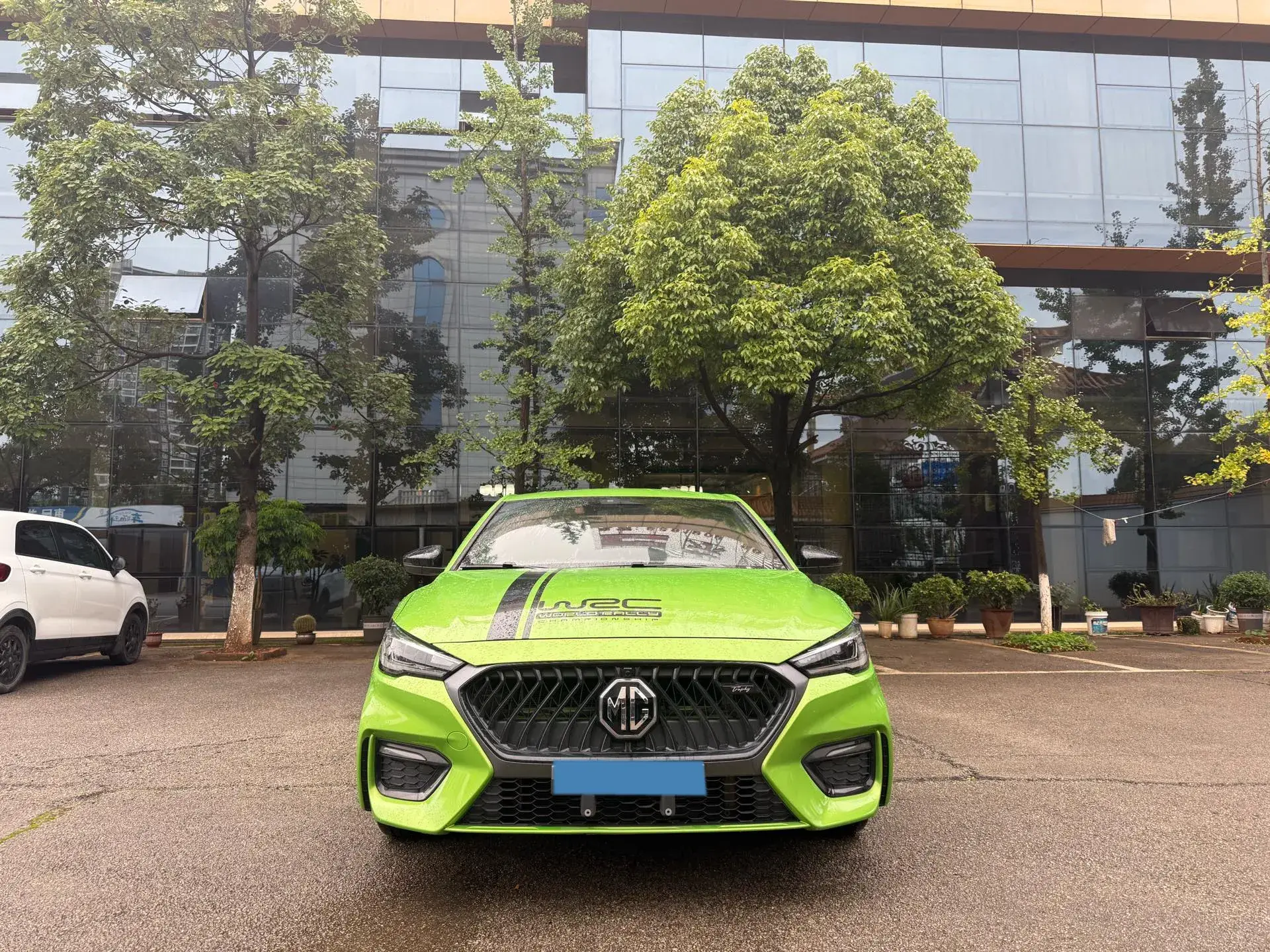 2020 MG MG6 thumbnail 2