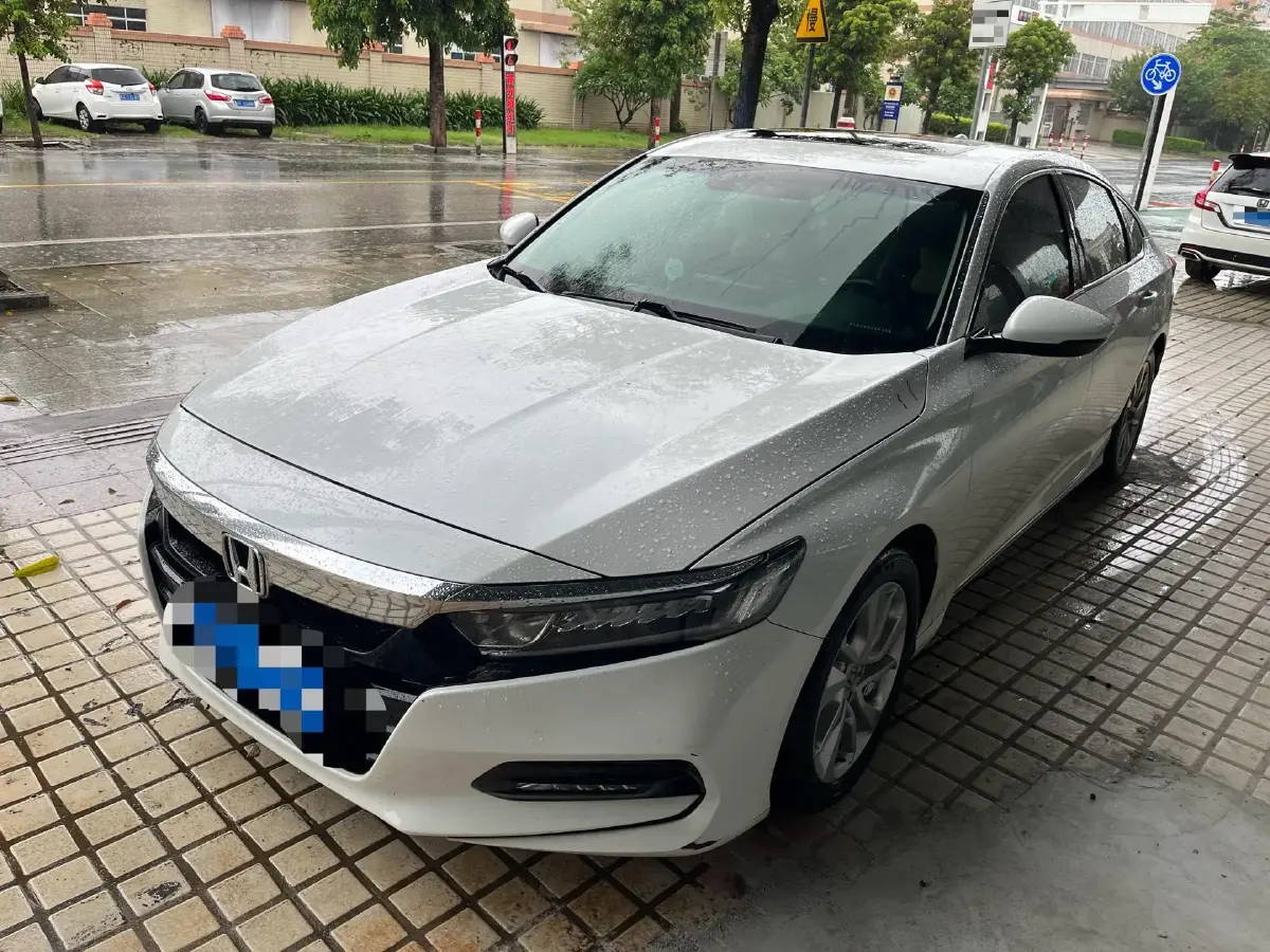 2018 Honda Accord 1.5T 194HP L4 CVT