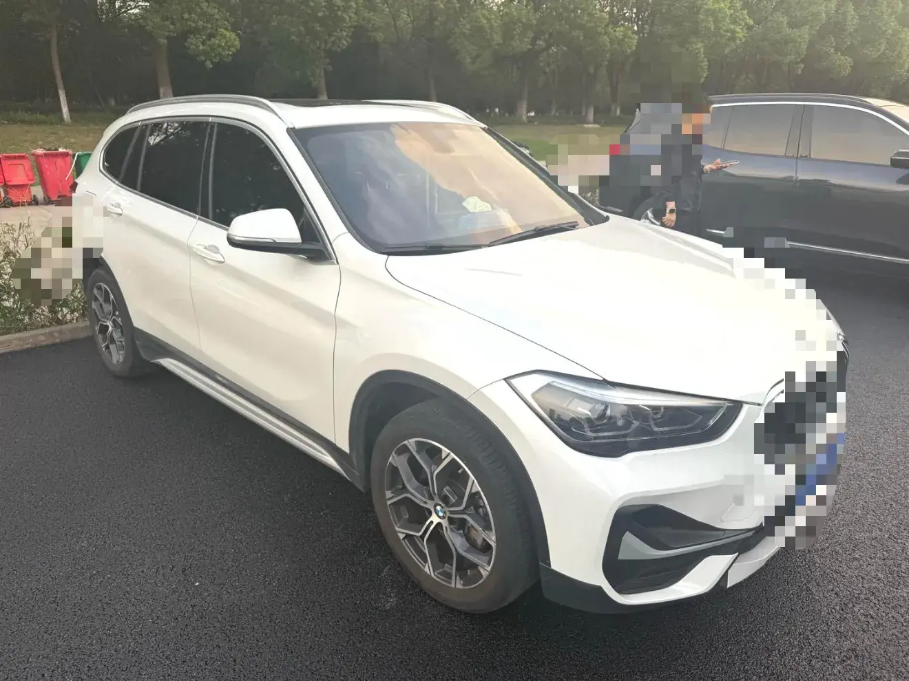 2020 BMW X1 thumbnail 3