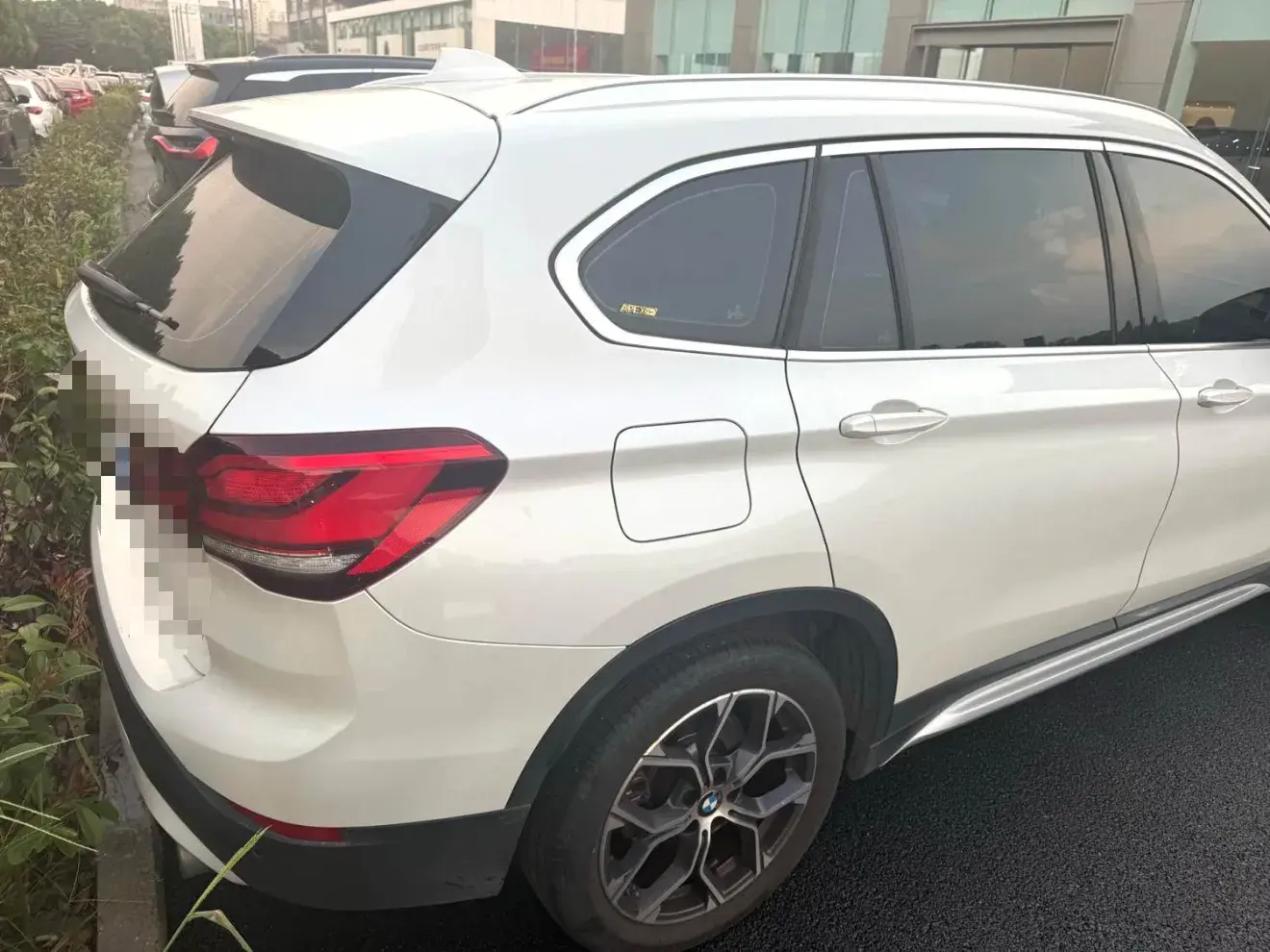 2020 BMW X1 thumbnail 4