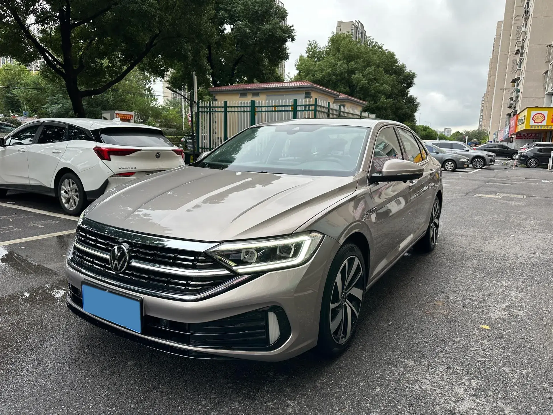 2023 VOLKSWAGEN SAGITAR view 1