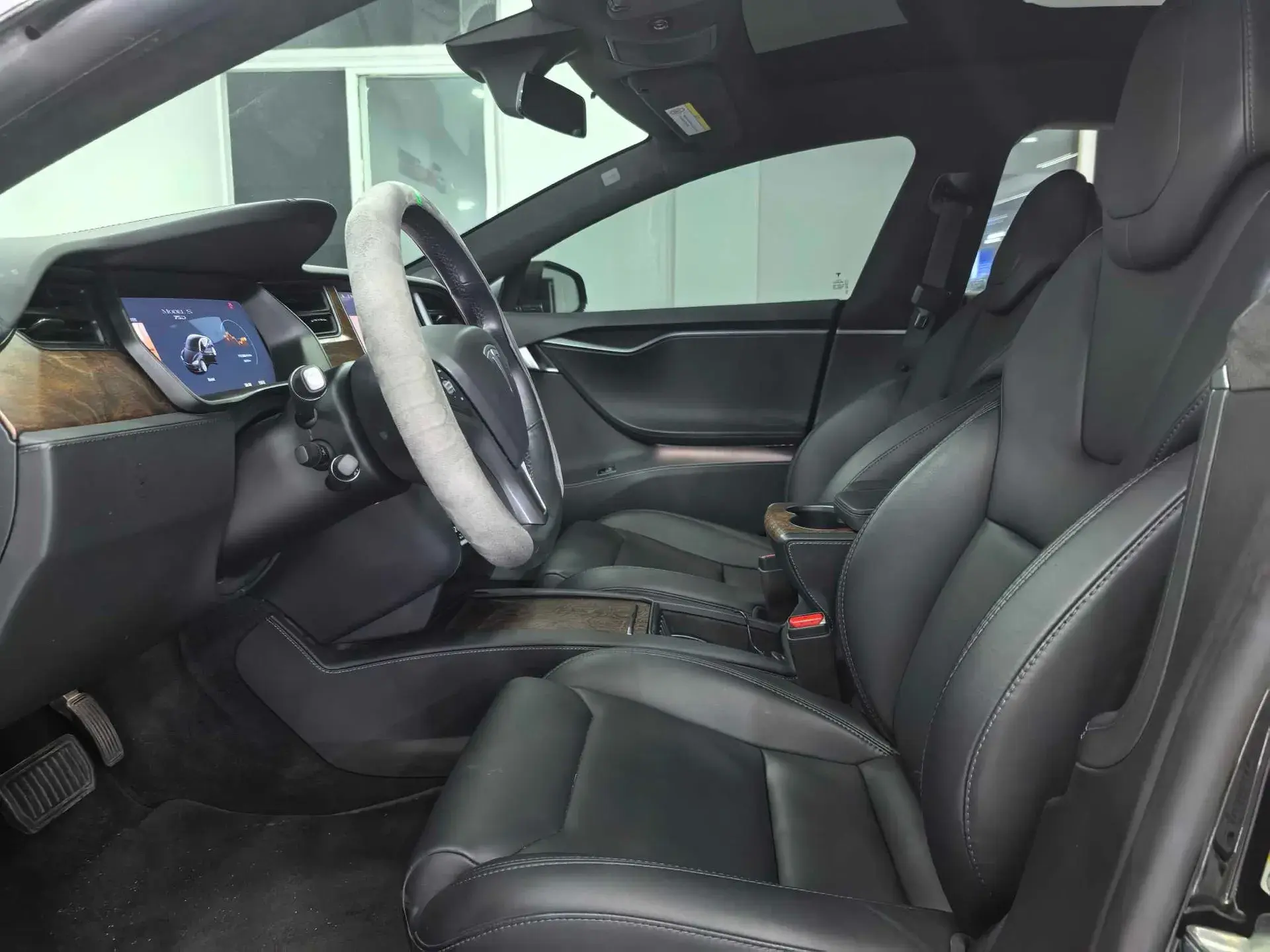 2017 TESLA MODEL thumbnail 2