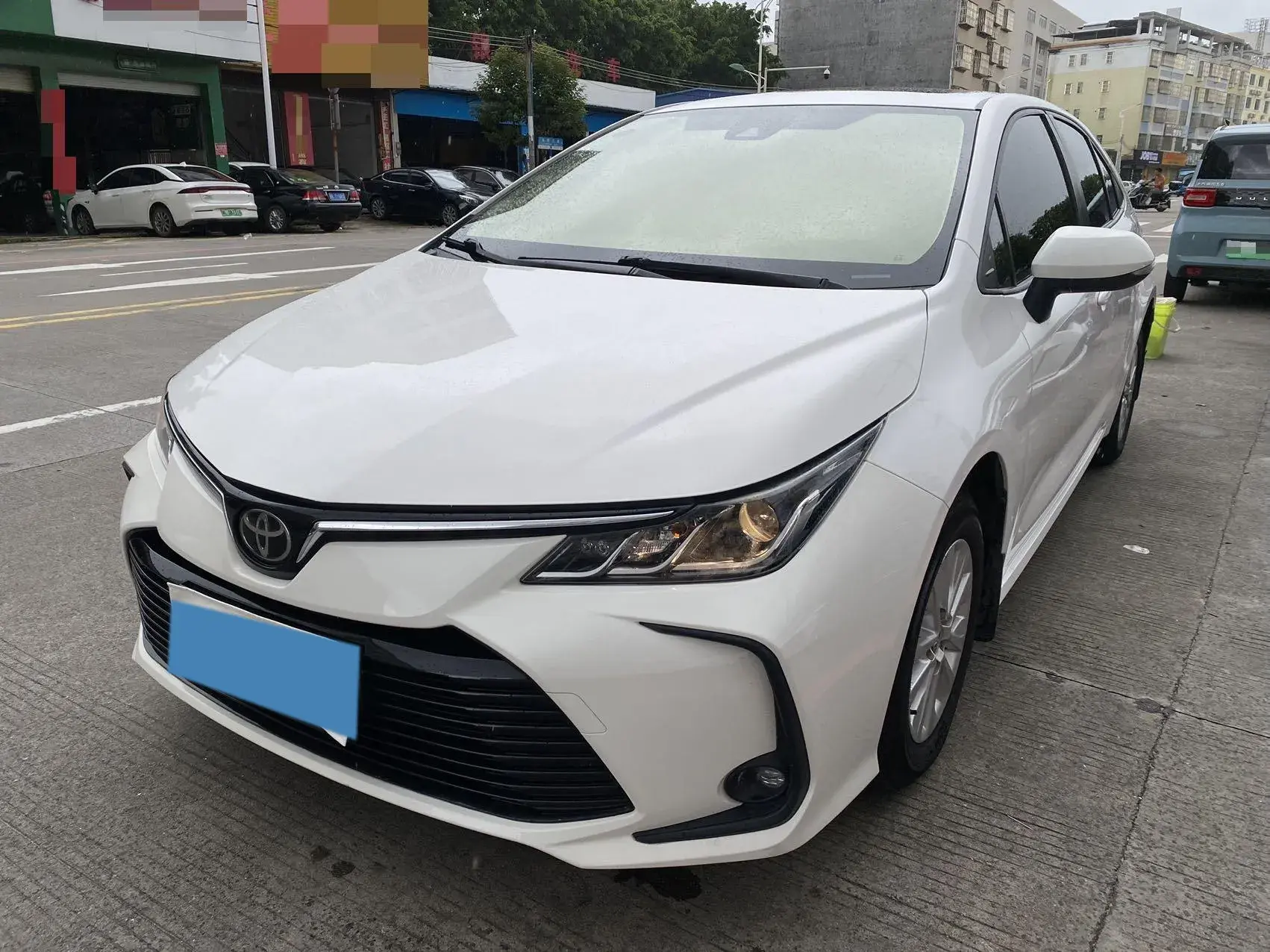 2019 TOYOTA COROLLA view 1