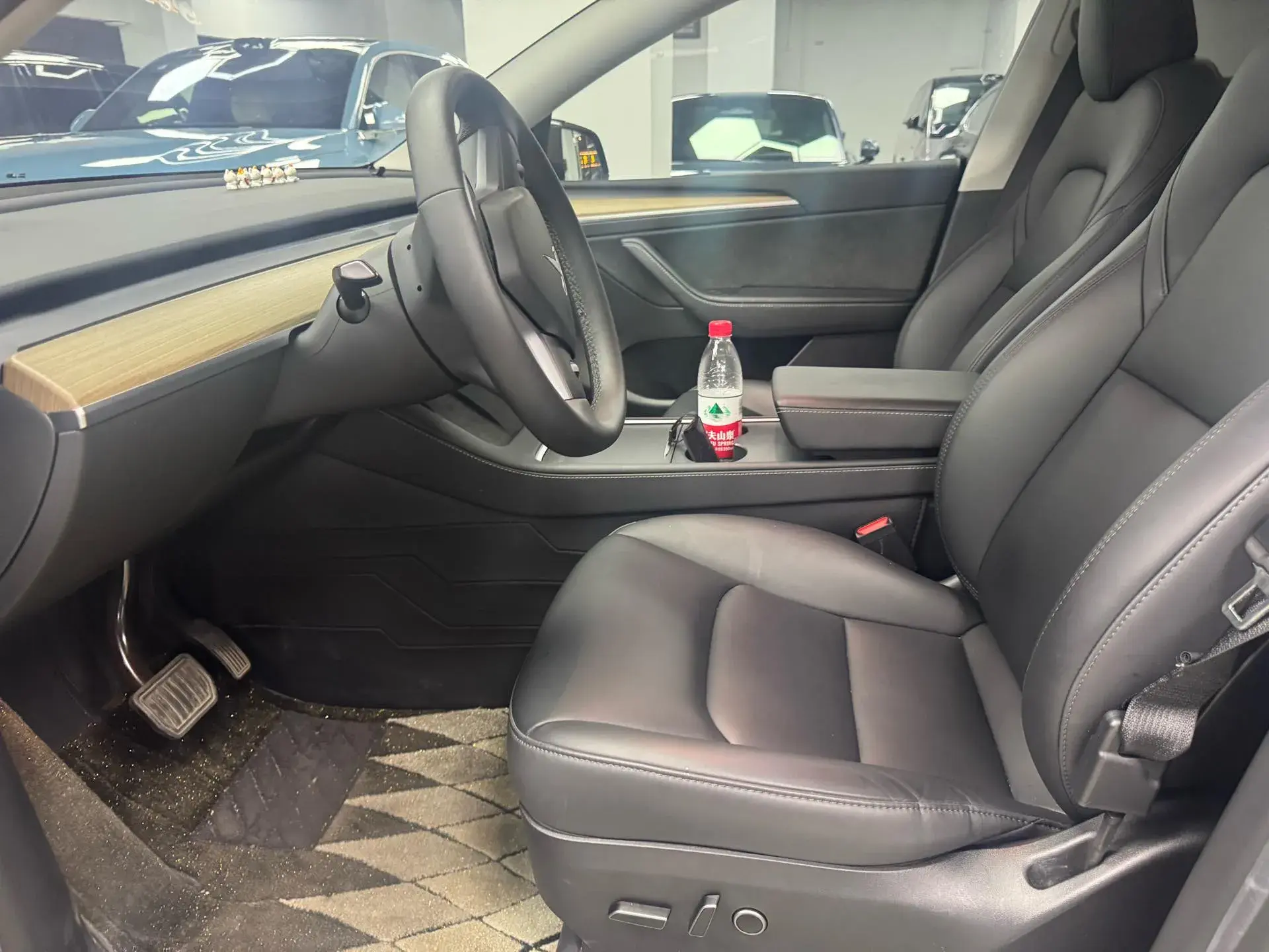 2022 TESLA MODEL thumbnail 3