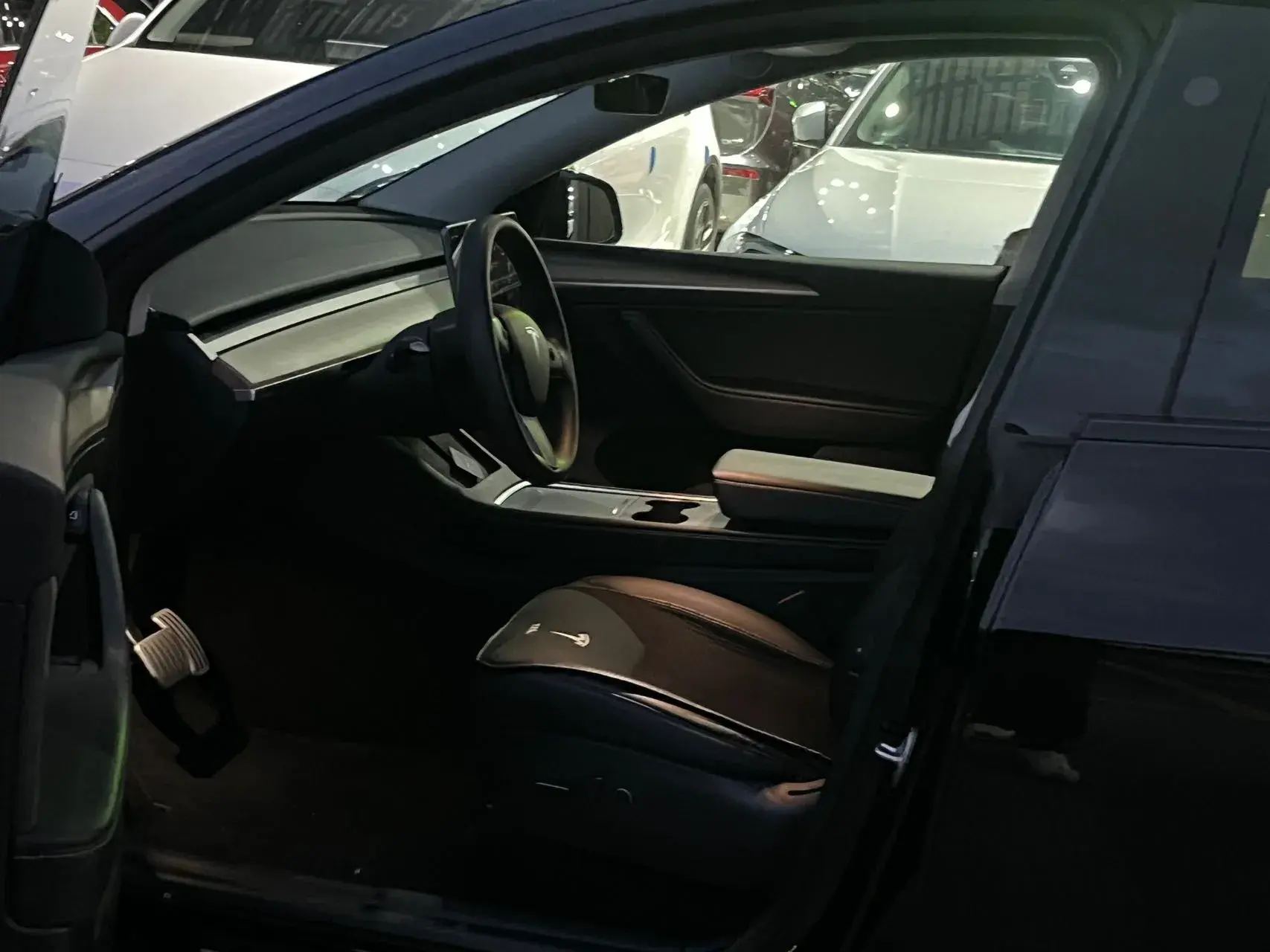 2022 TESLA MODEL thumbnail 4