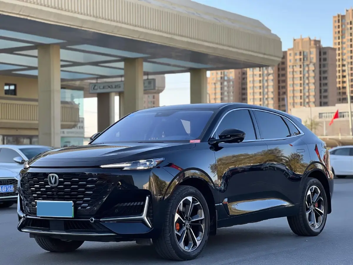 2022 ChangAn UNI-K iDD 1.5T 170HP L4 6TCT PHEV 30.74KWH