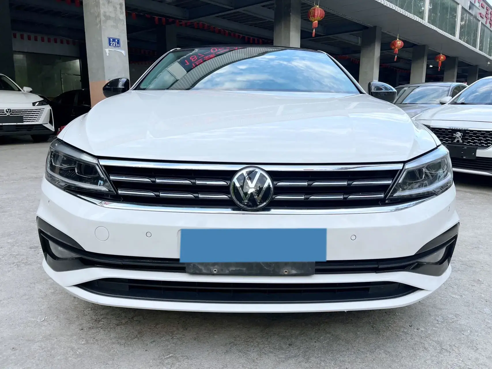 2019 VOLKSWAGEN LAMANDO thumbnail 2