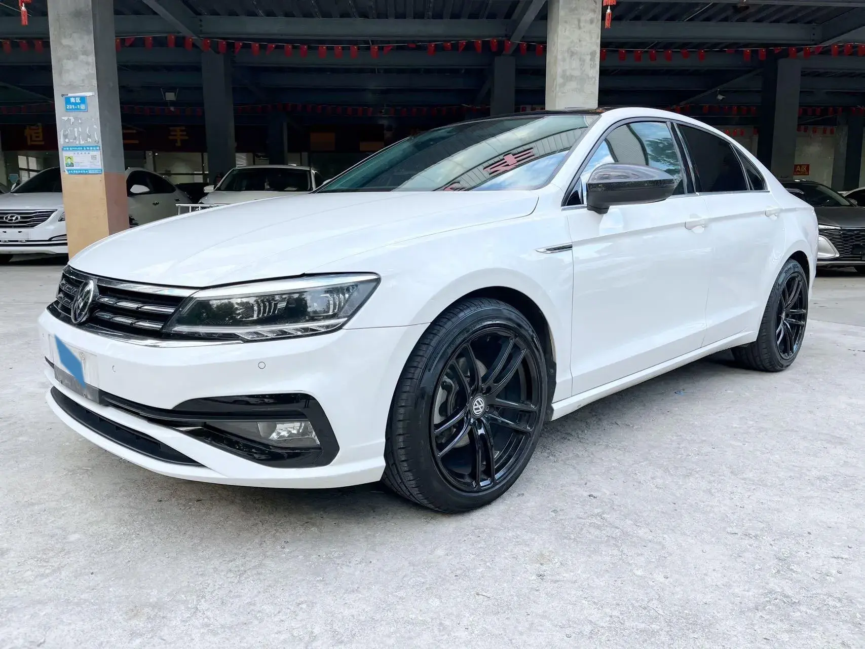 2019 VOLKSWAGEN LAMANDO view 1