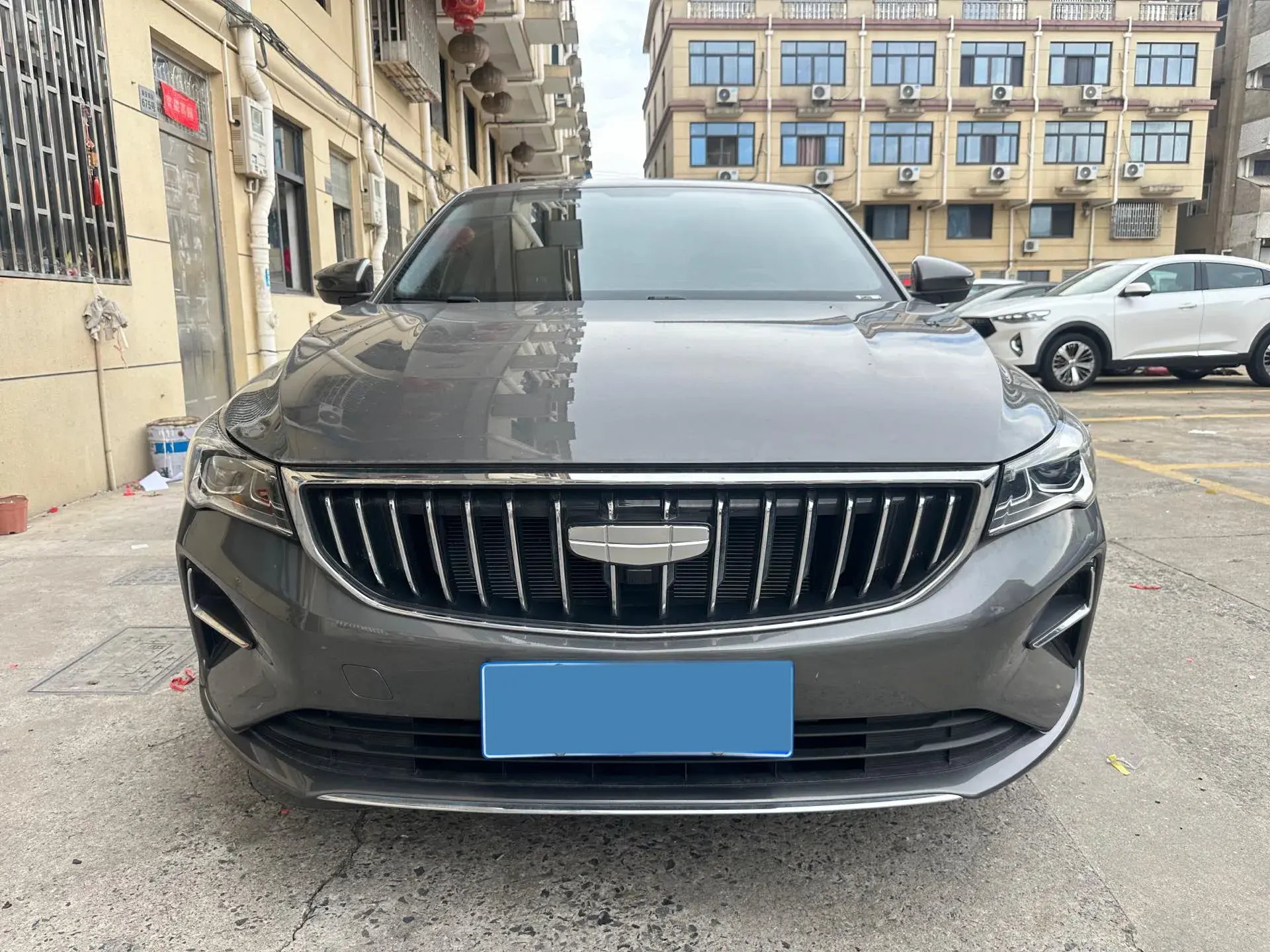 2025 GEELY EMGRAND thumbnail 2