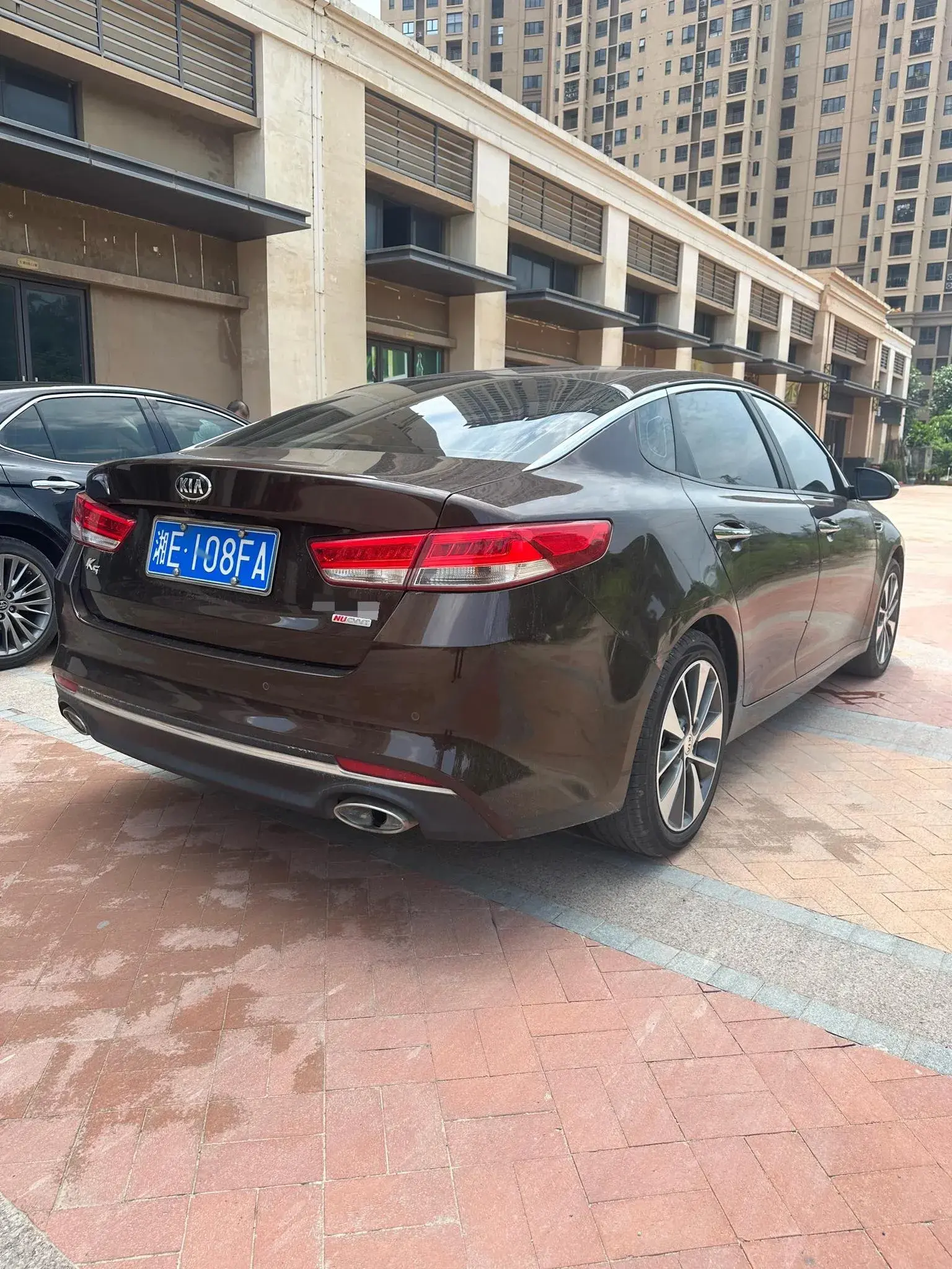 2016 KIA K5 thumbnail 4