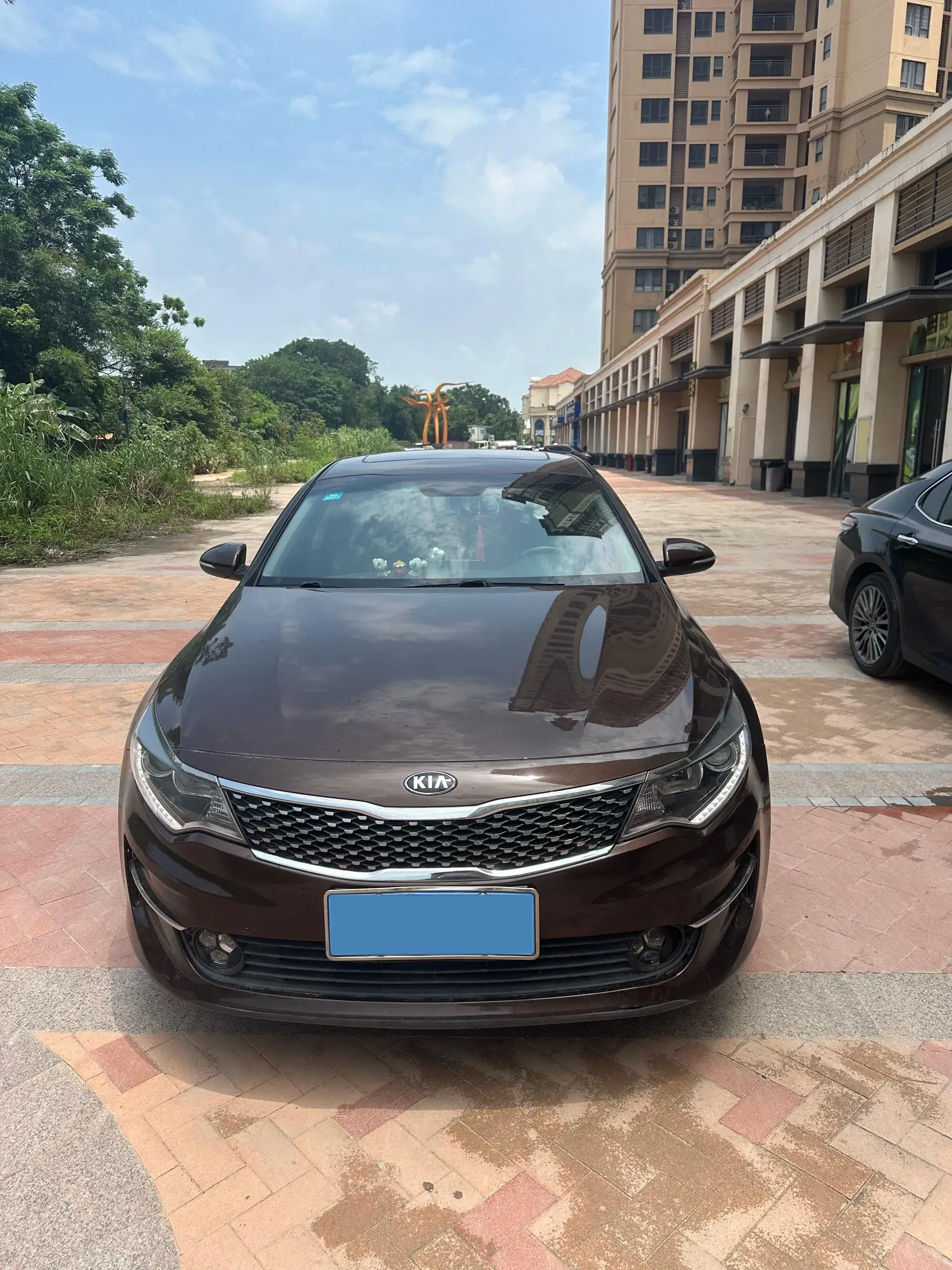 2016 KIA K5 thumbnail 2