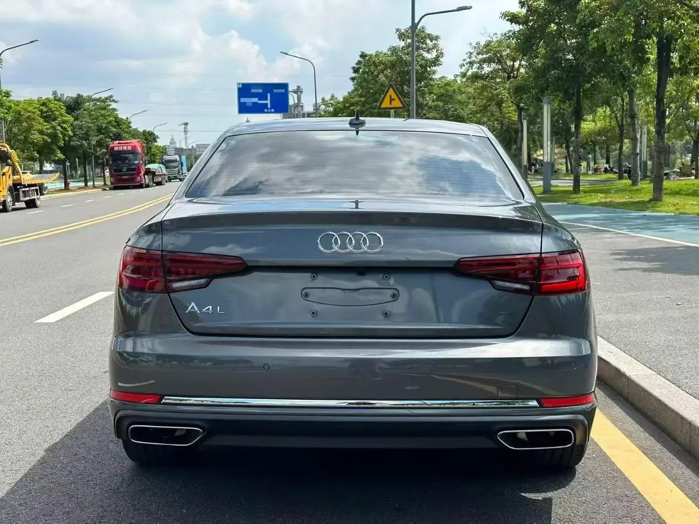 2019 AUDI A4L thumbnail 4