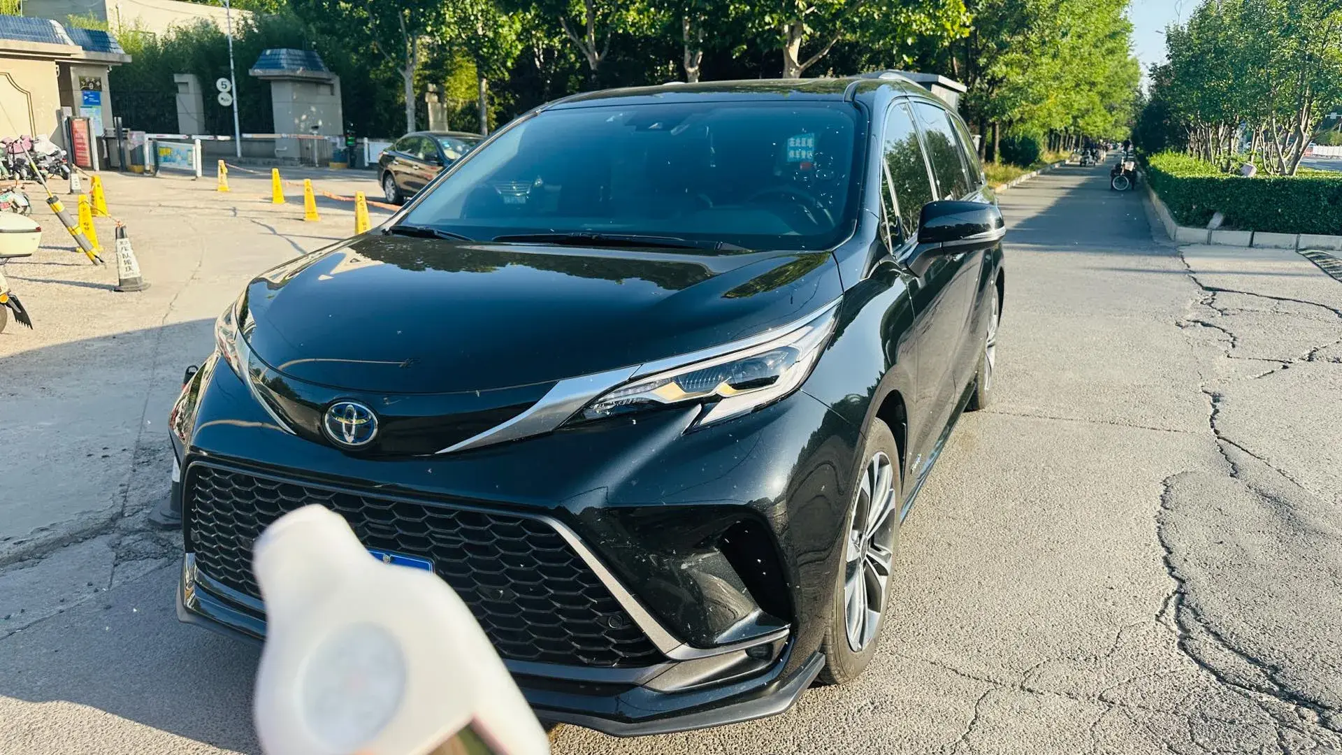 2022 TOYOTA GRANVIA view 1