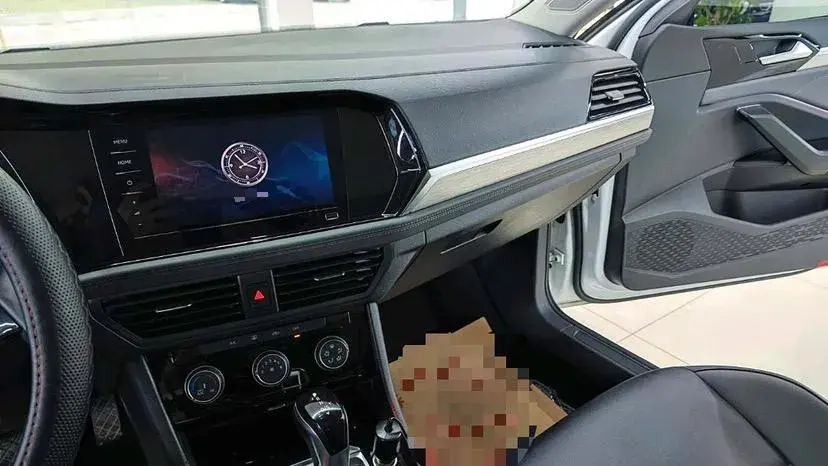 2020 VOLKSWAGEN SAGITAR thumbnail 4