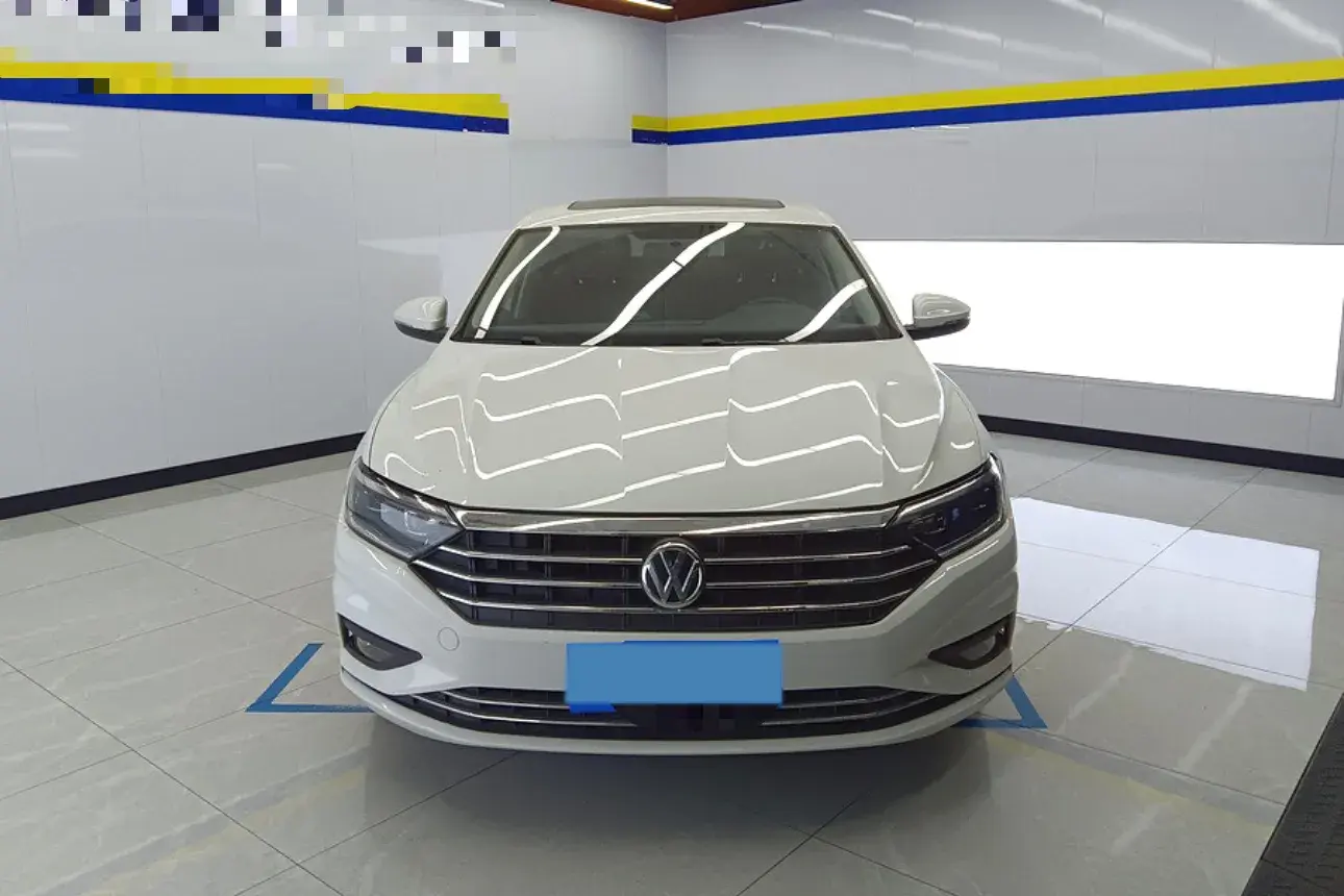2021 VOLKSWAGEN SAGITAR thumbnail 3