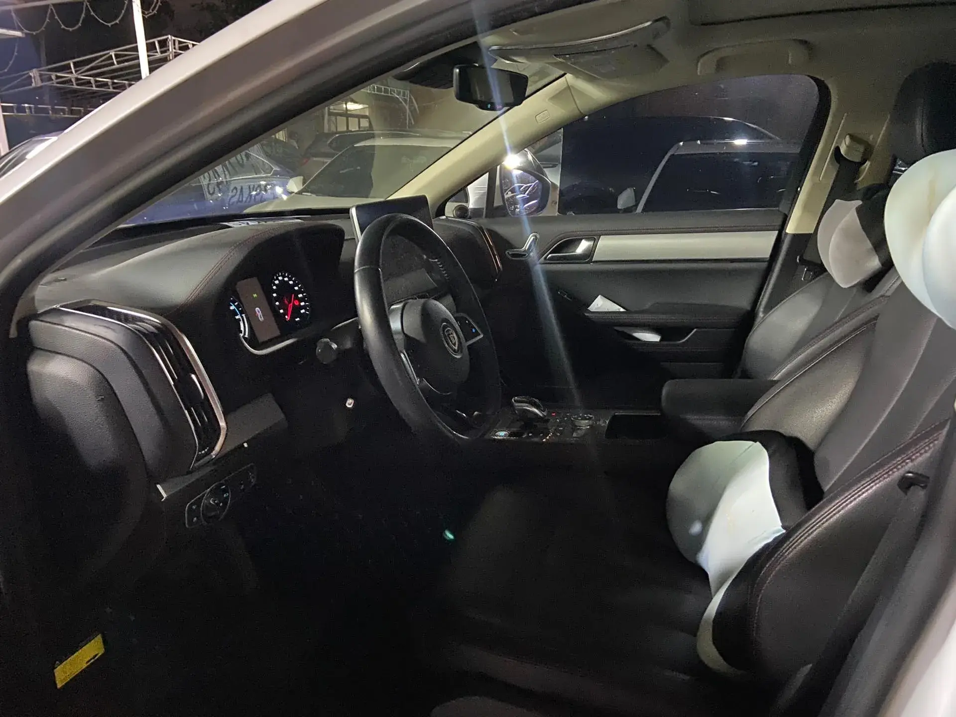 2020 BYD TANG thumbnail 4