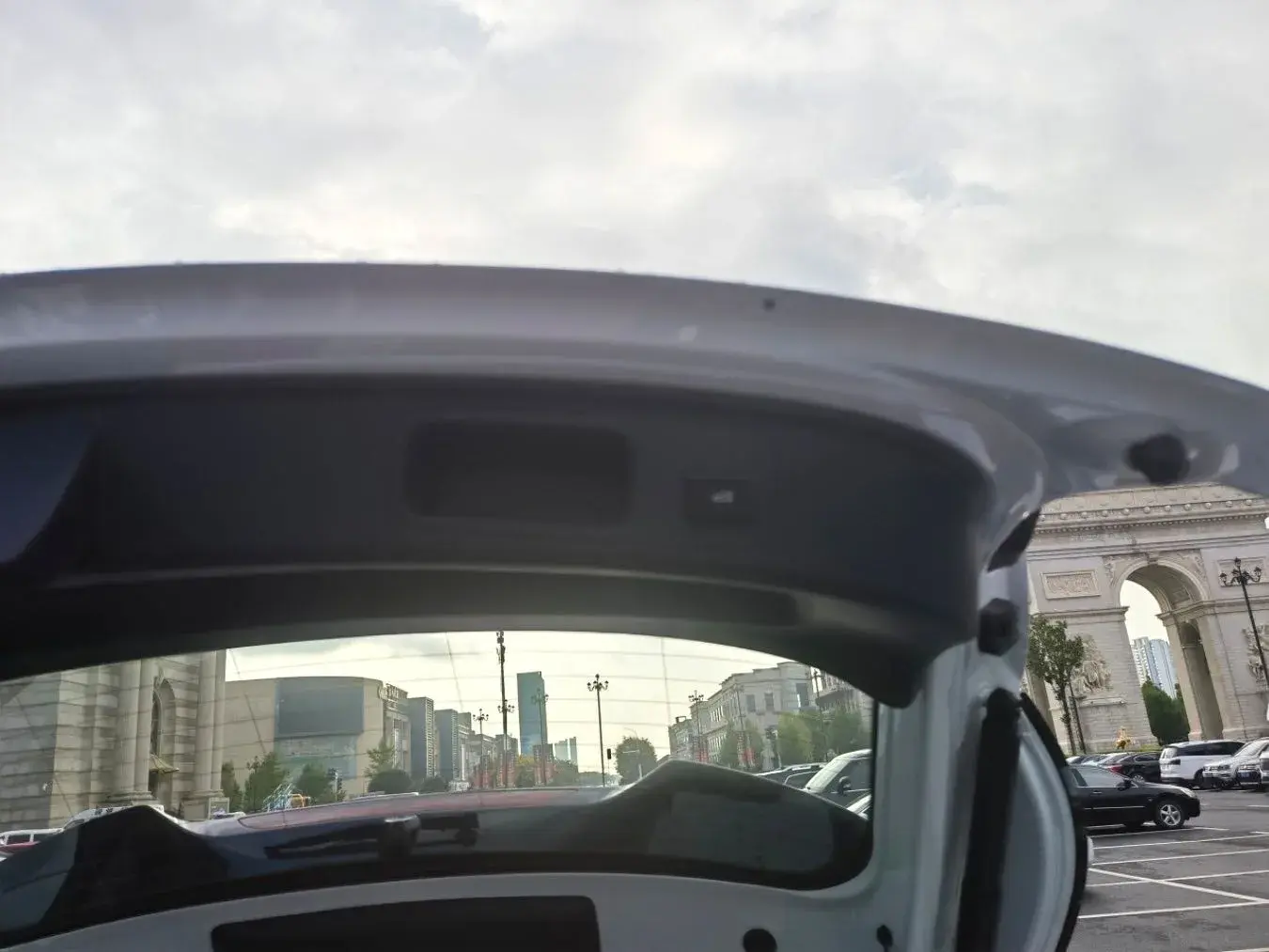 2023 MG MG4 thumbnail 4