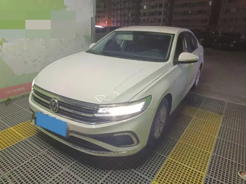 2023 VOLKSWAGEN BORA view 1