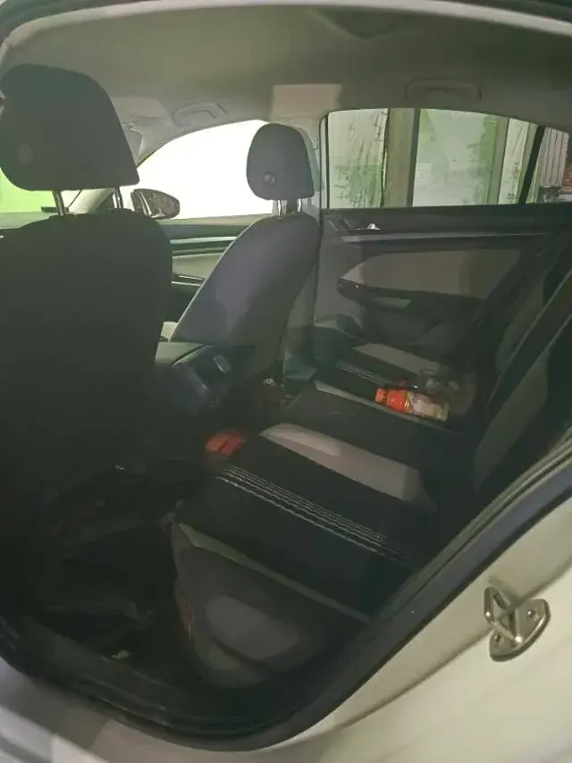 2023 VOLKSWAGEN BORA thumbnail 4