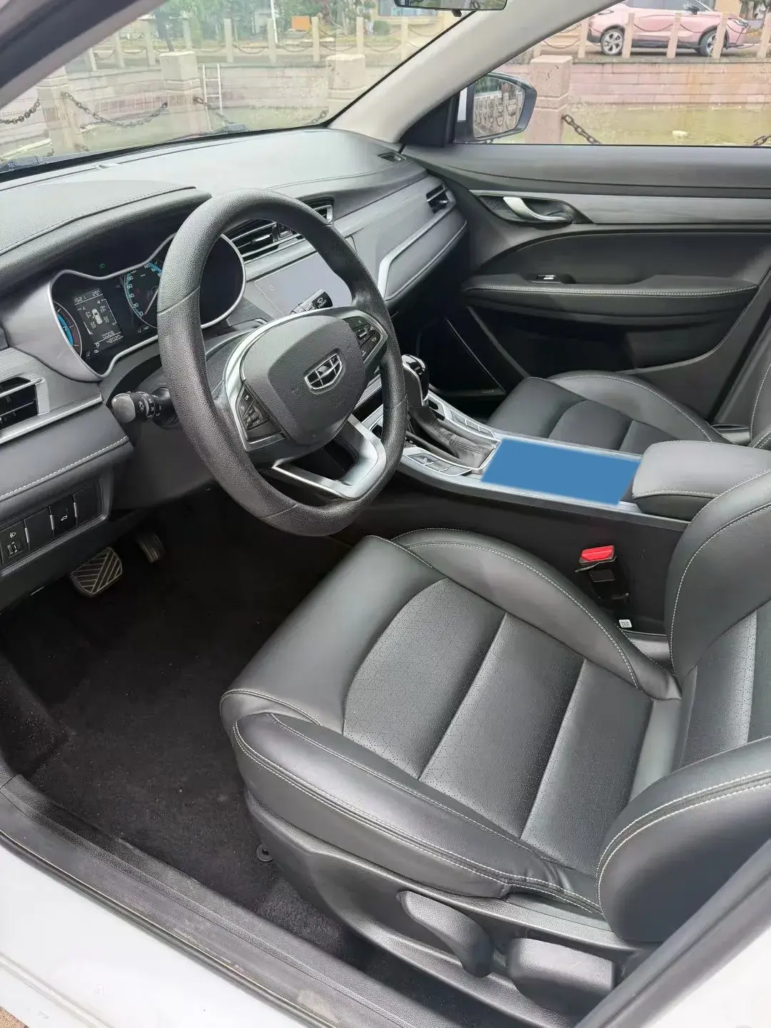 2021 GEELY EMGRAND thumbnail 4