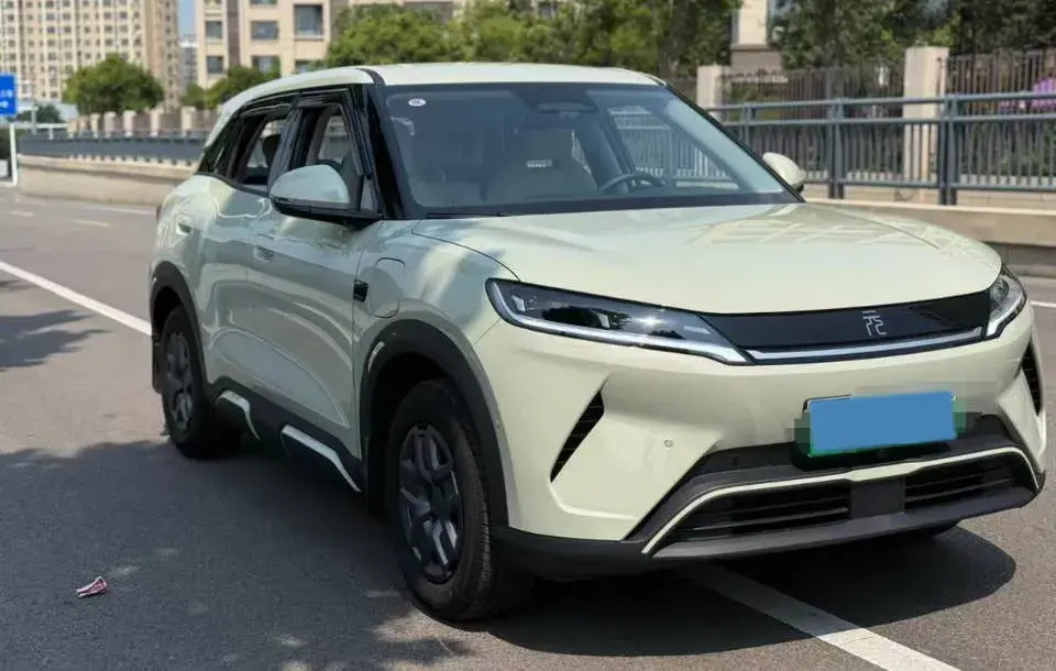 2024 BYD YUANUP thumbnail 3