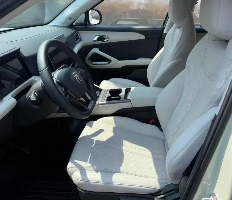 2024 BYD YUANUP thumbnail 4