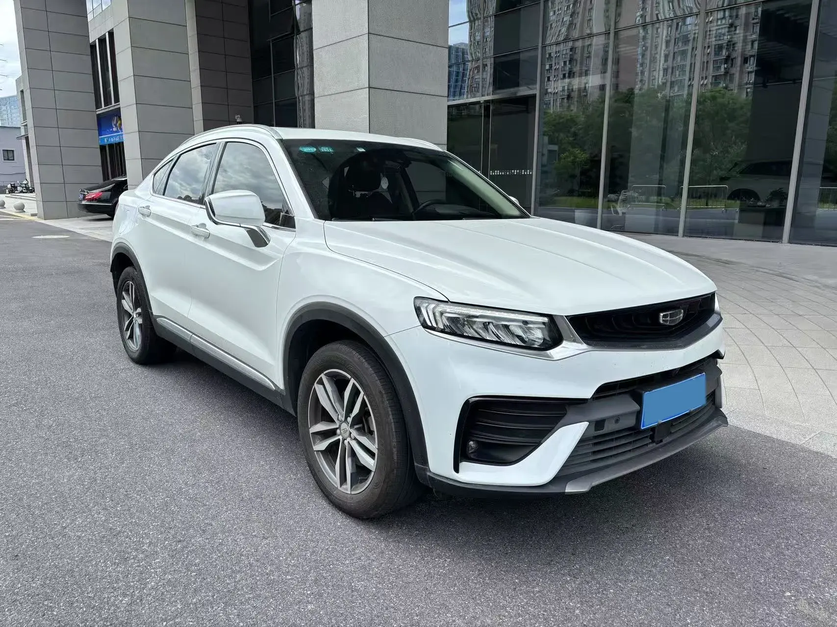 2019 GEELY TUGELLA thumbnail 4