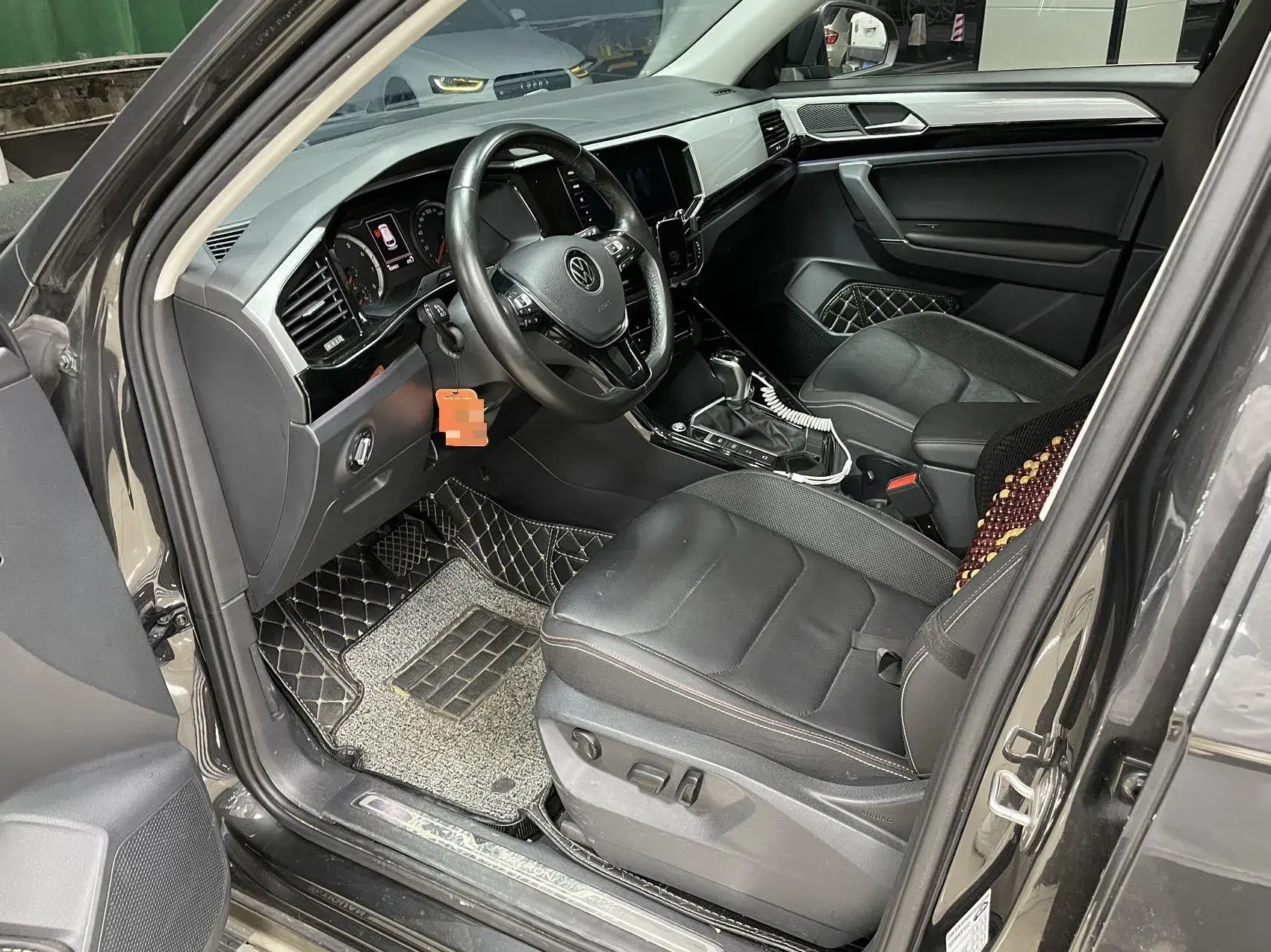 2020 VOLKSWAGEN TAYRON thumbnail 4