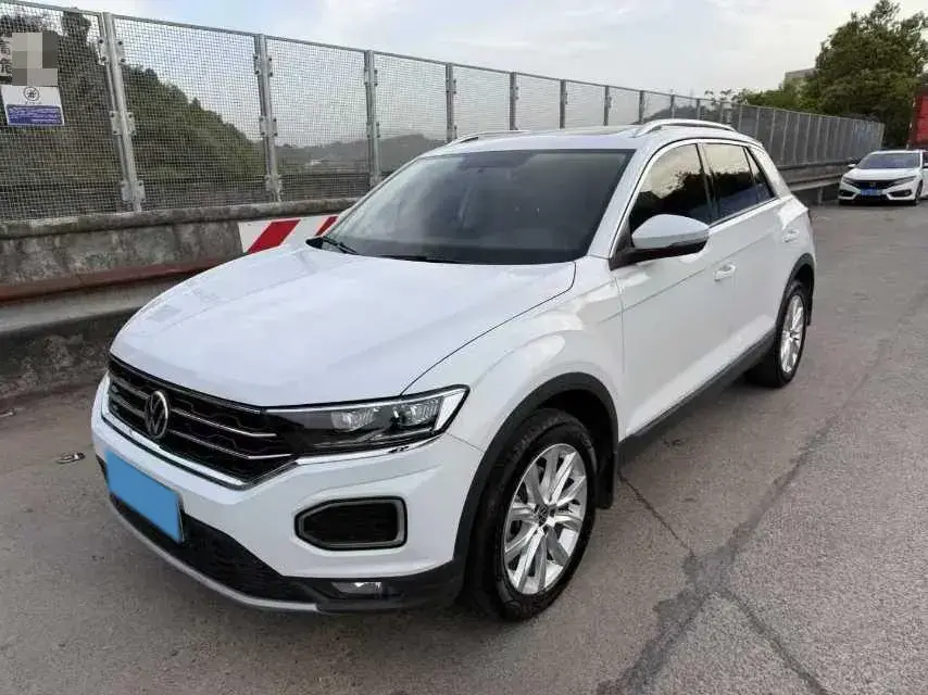 2021 VOLKSWAGEN T-ROC view 1