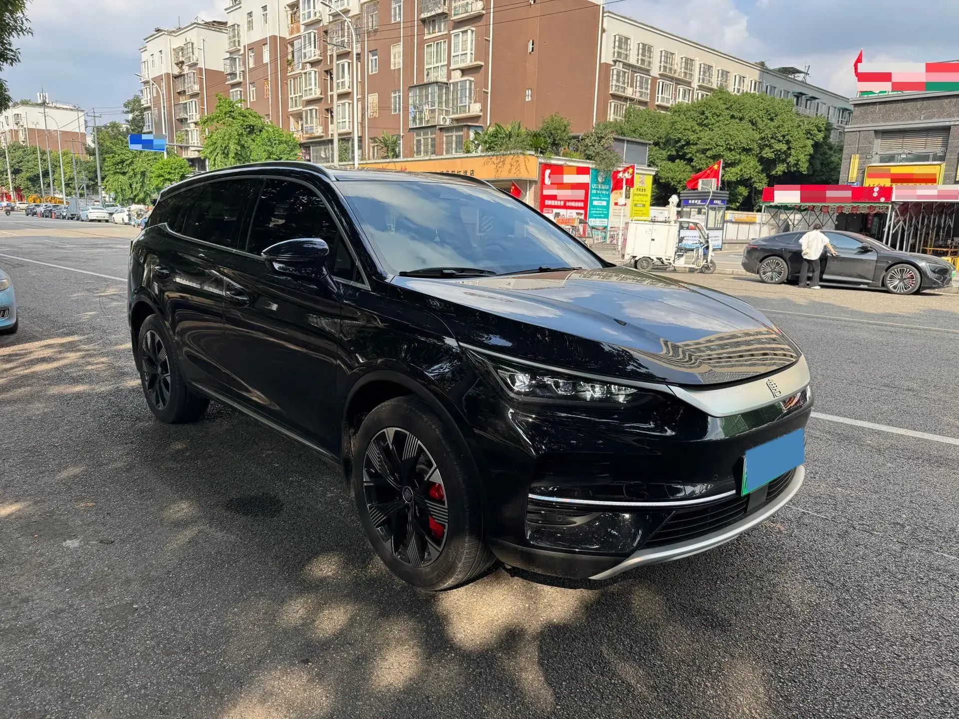 2024 BYD TANG thumbnail 2