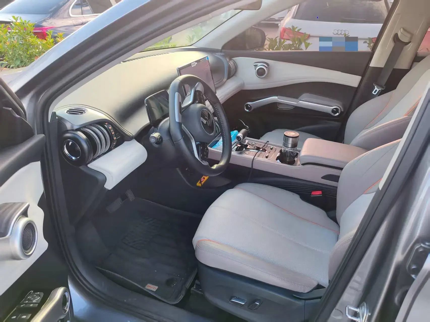 2023 BYD YUAN thumbnail 2