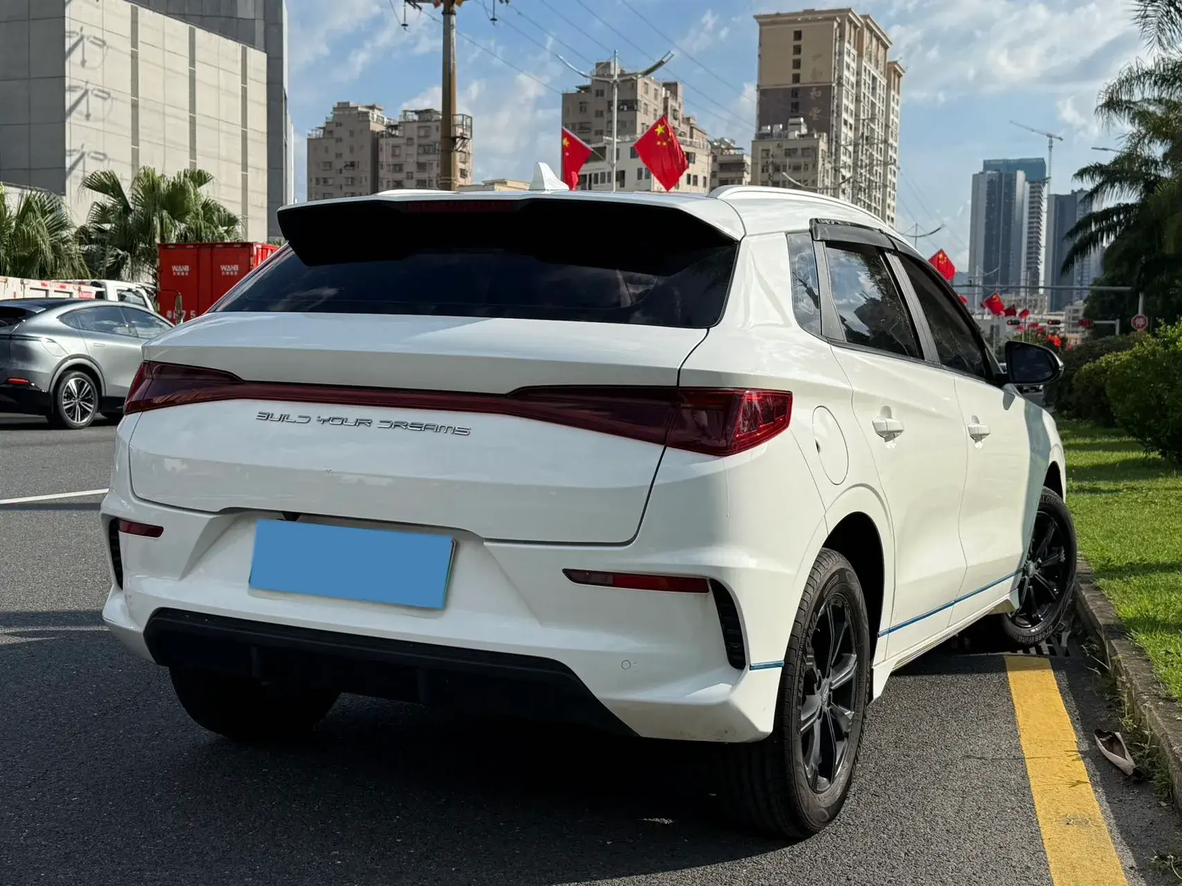 2019 BYD E2 thumbnail 2