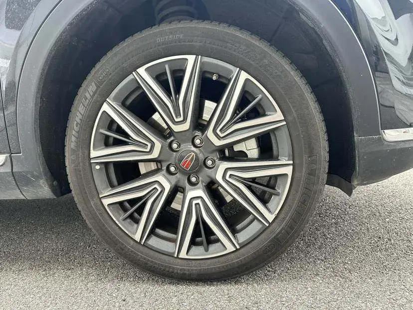 2022 HONGQI HS5 thumbnail 4